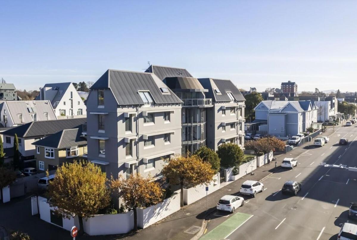 Living By Riverside Market And The Hospital * Christchurch